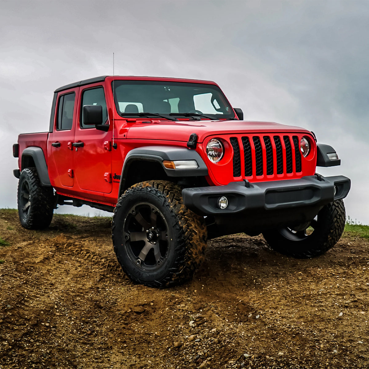 SUSPENSIÓN BDS LIFT KIT 3" - 3.5" CON SISTEMA FOX 2.5 PERFORMANCE SERIES PARA JEEP GLADIADOR JT