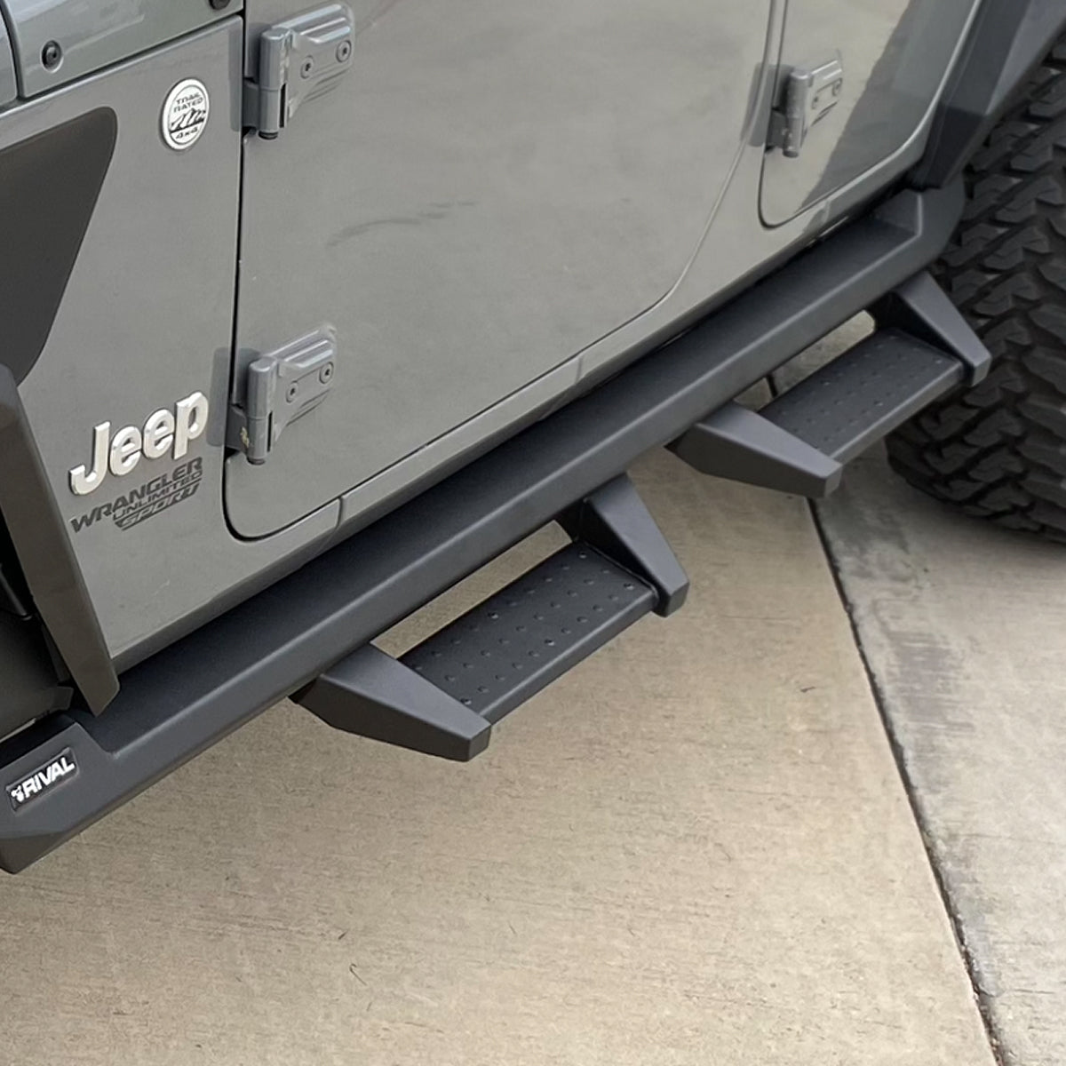 ESCALÓN PARA ESTRIBOS RIVAL 4X4 PARA JEEP WRANGLER JL 2018 - 2024