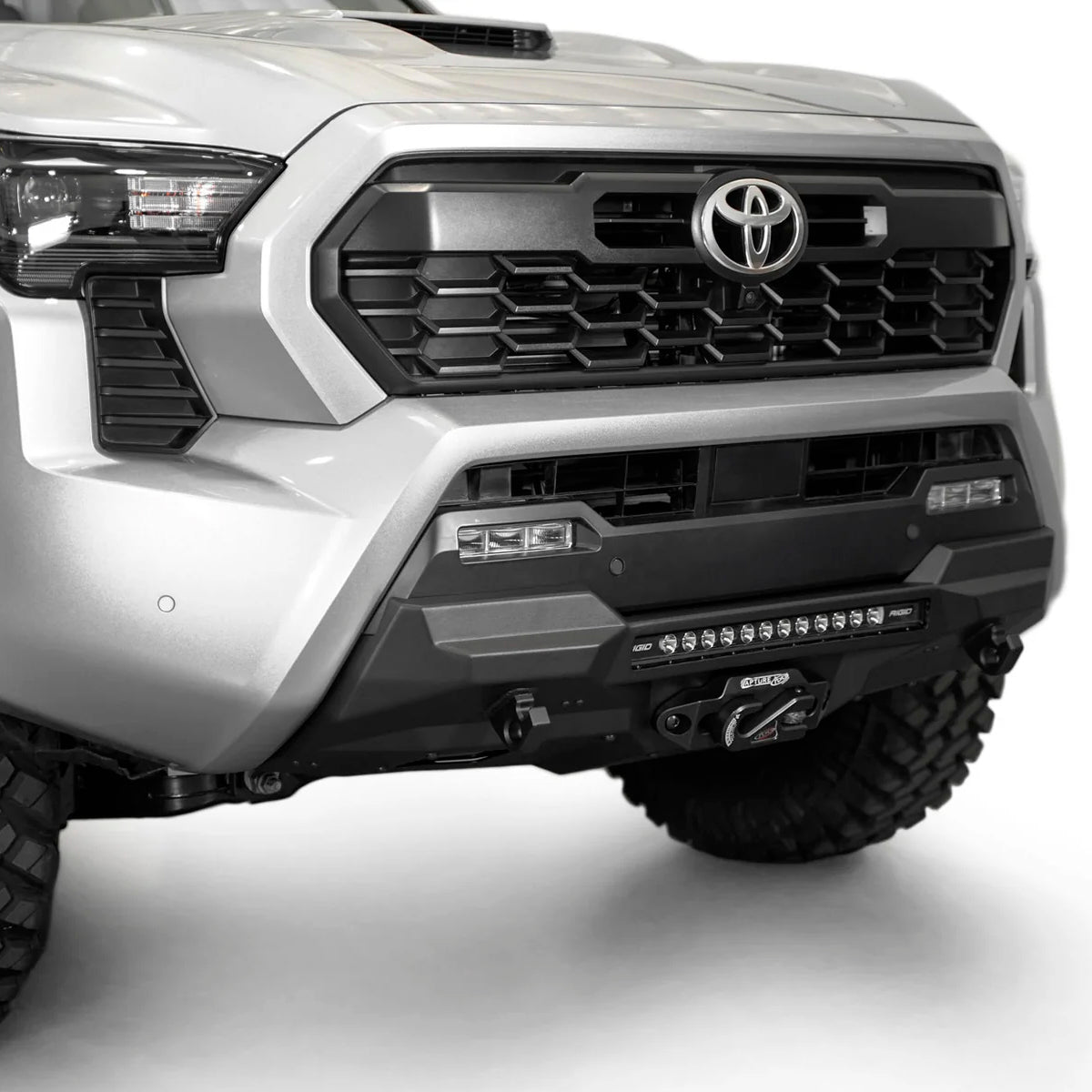 BUMPER DEFENSA DELANTERA STEALTH PARA TOYOTA TACOMA 2024+