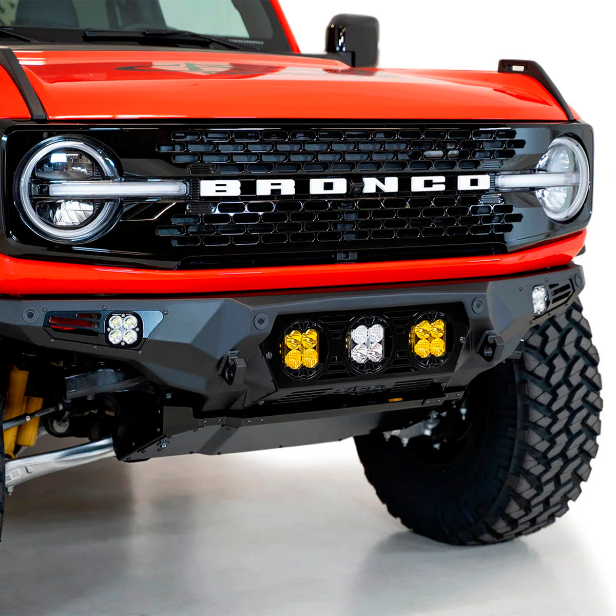 DEFENSA DELANTERA BOMBER PARA FORD BRONCO 2021 - 2024