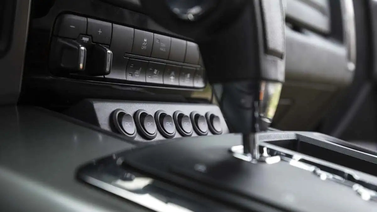 CONTROLADOR DE LUCES MÚLIPLE UNIVERSAL MLC-6