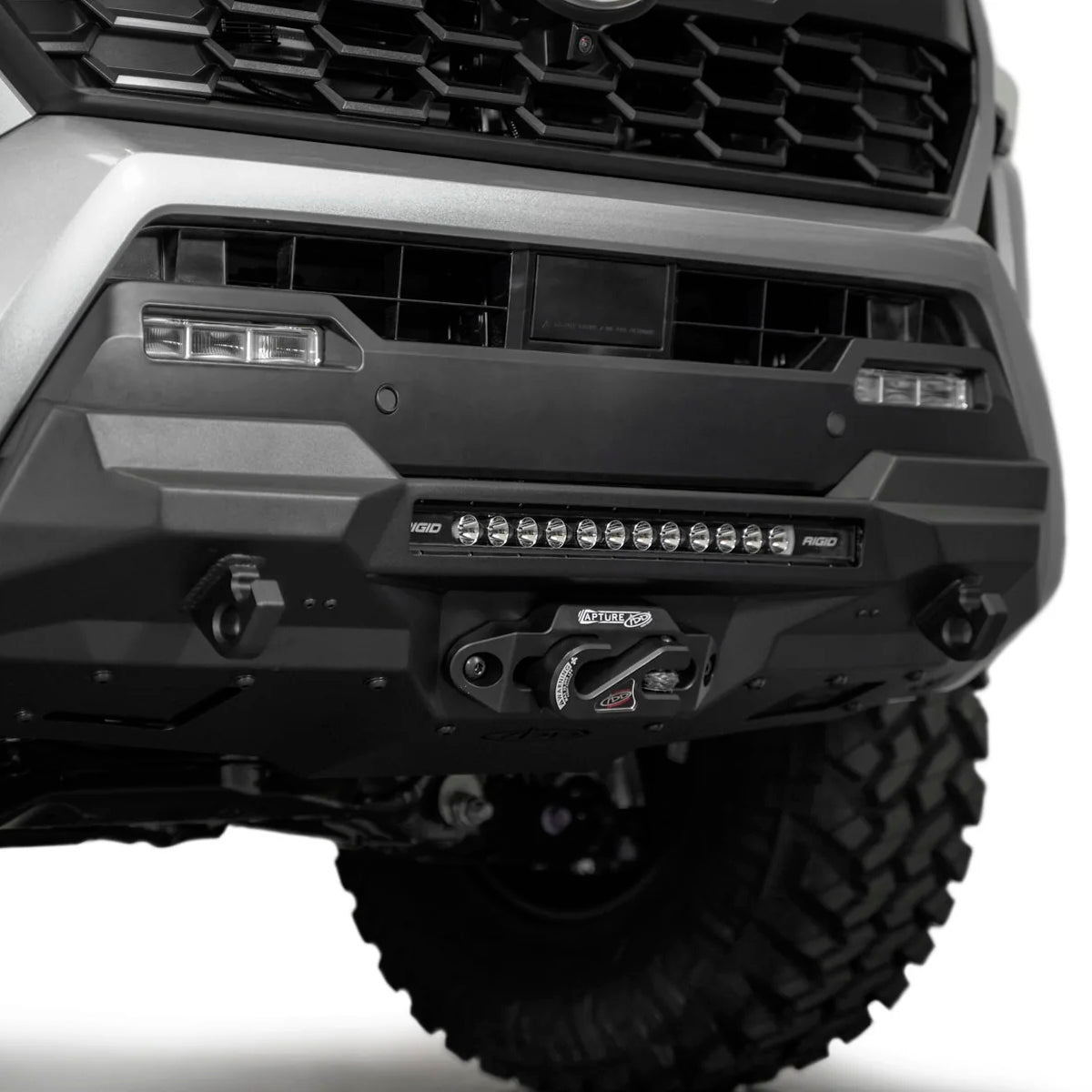 BUMPER DEFENSA DELANTERA STEALTH PARA TOYOTA TACOMA 2024+
