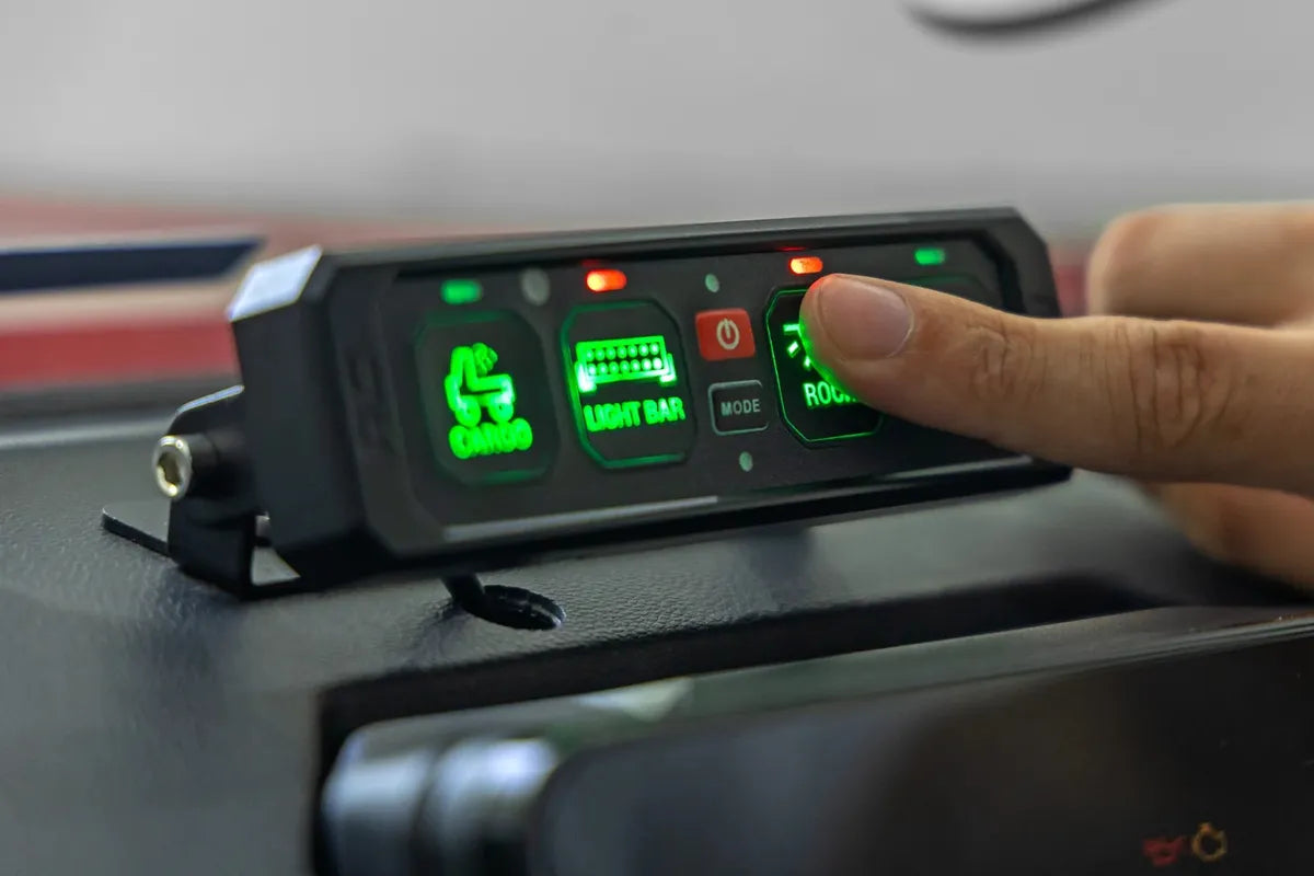 Panel De Interruptores Retro 4 Bandas Rgb Multifuncional