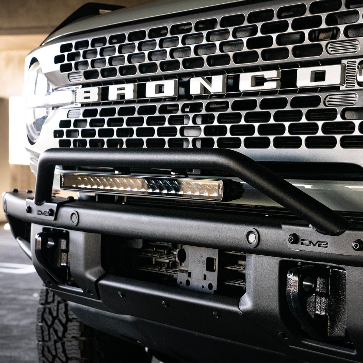 BARRA DE DENFENSA DELANTERA PARA FORD BRONCO 2021 - 2023