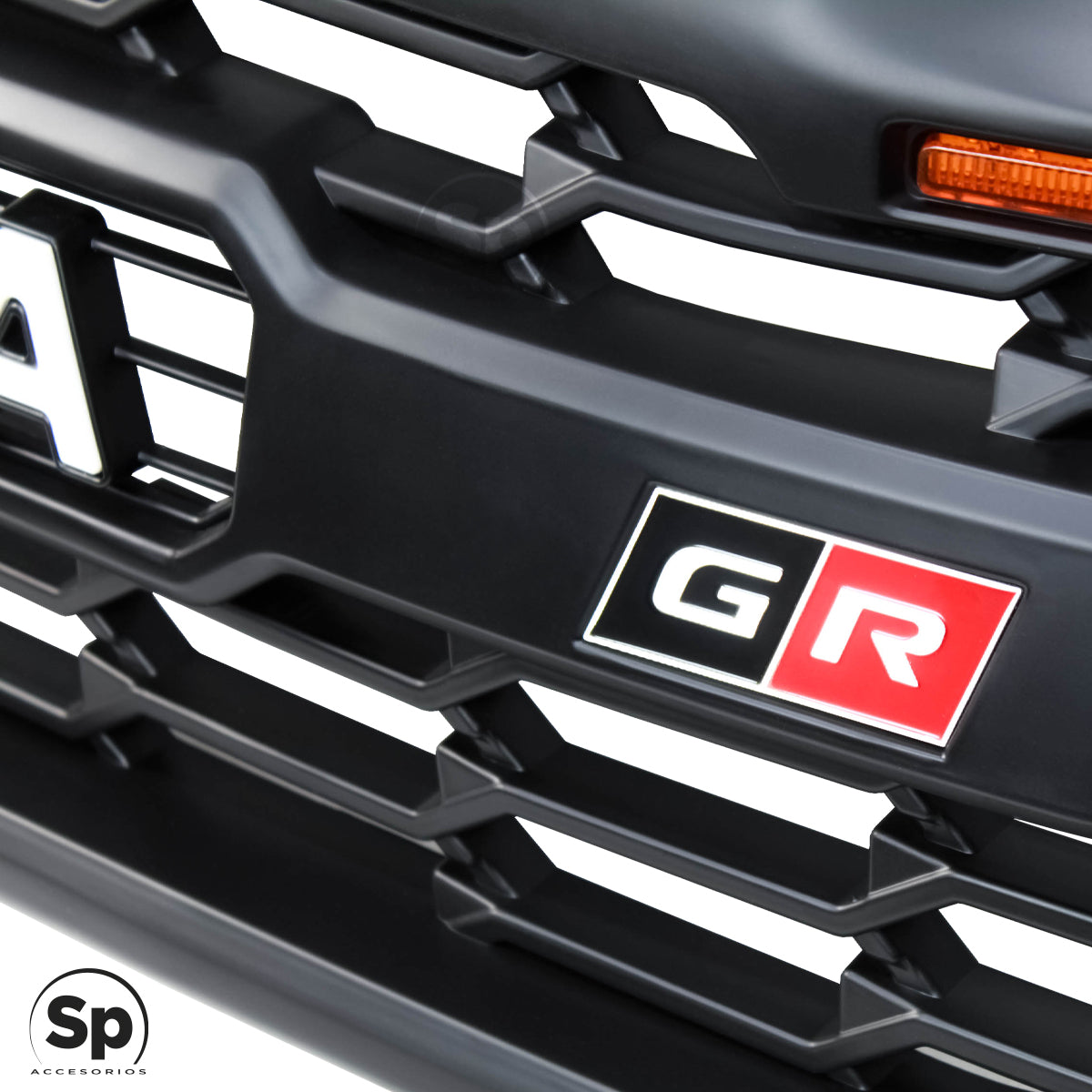 PARRILLA FRONTAL GR PARA TOYOTA HILUX 2012 - 2015