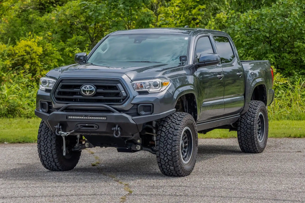 DEFENSA DELANTERA BUMPER ROUGH COUNTRY PARA TOYOTA TACOMA 2016 - 2023