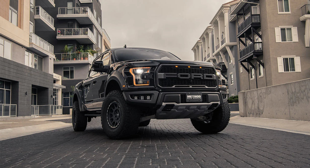 RINES METHOD 18X9 6X5.5 CB108 MR305 NV MATTE BLACK - GLOSS BLACK LIP