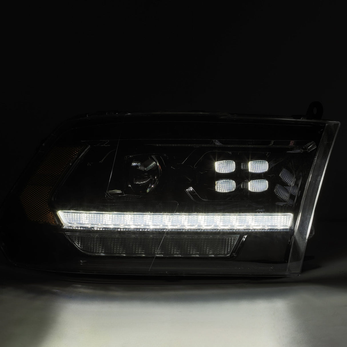 FAROS DELANTEROS PRO-SERIES ALPHAREX PARA DODGE RAM 1500 2009 - 2018