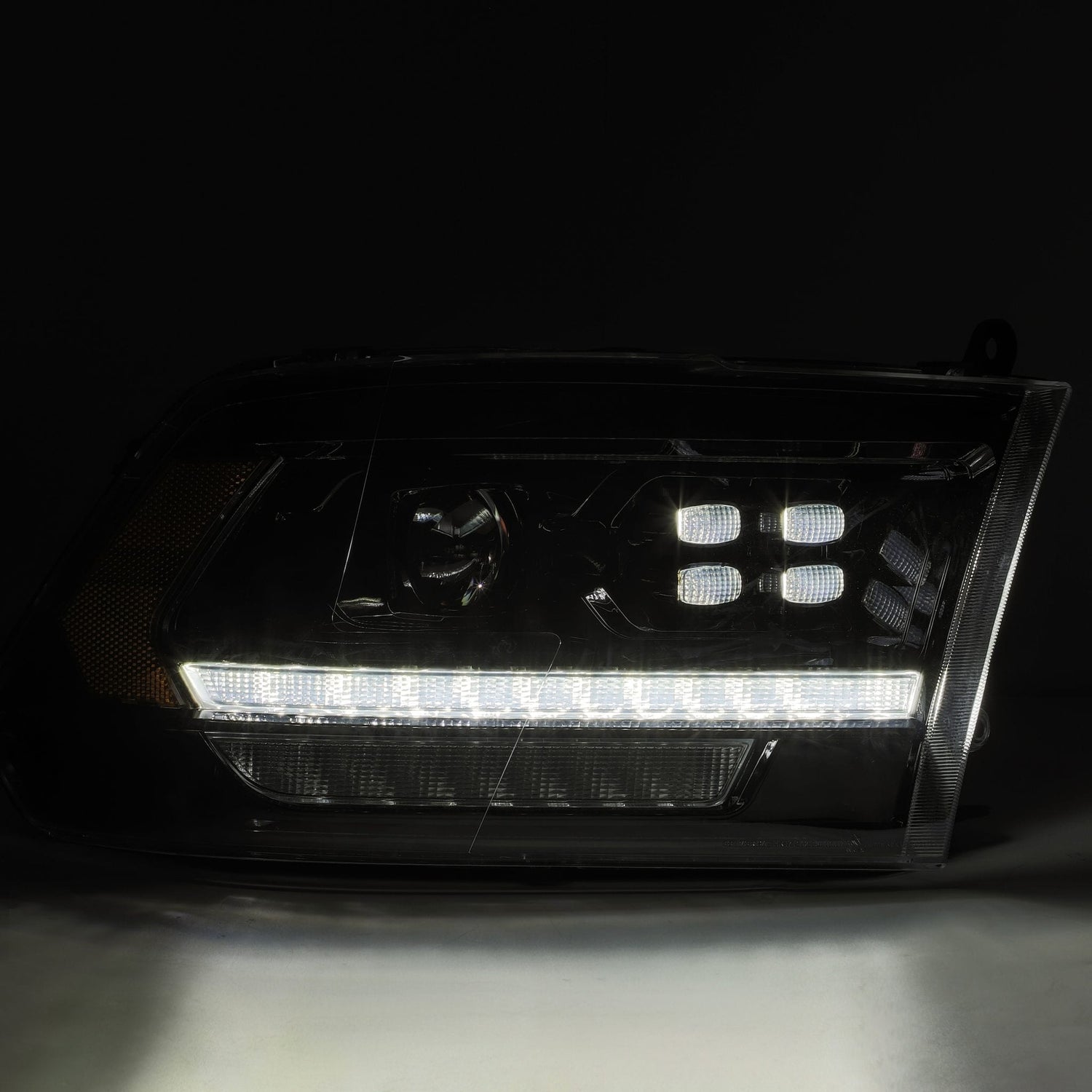 FAROS DELANTEROS PRO-SERIES ALPHAREX PARA DODGE RAM 1500 2009 - 2018