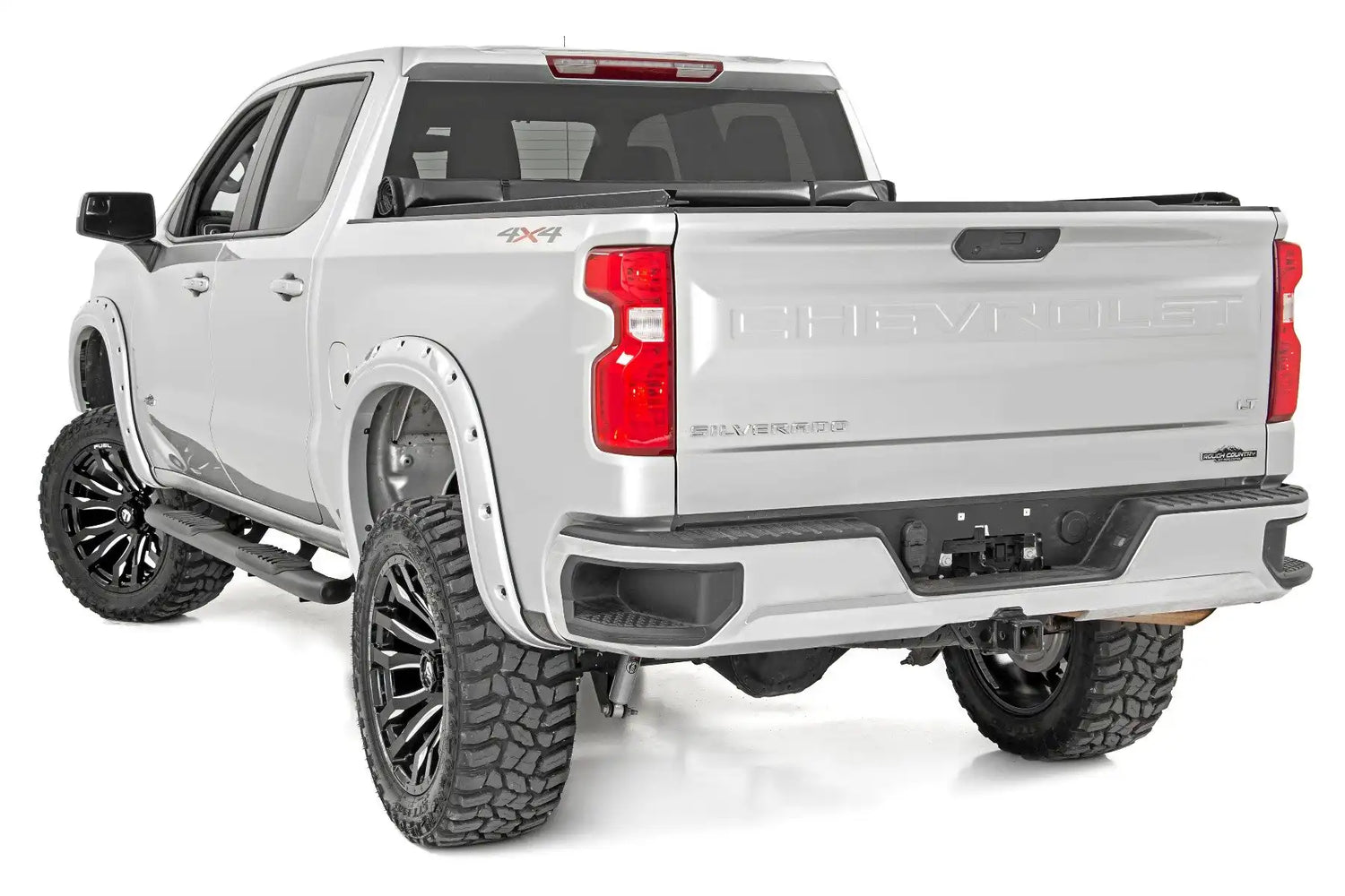 ESTRIBO ROUGH COUNTRY OVAL CHEVROLET SILVERADO 1500 2019 - 2024 GMC SIERRA 1500 2019 - 2024