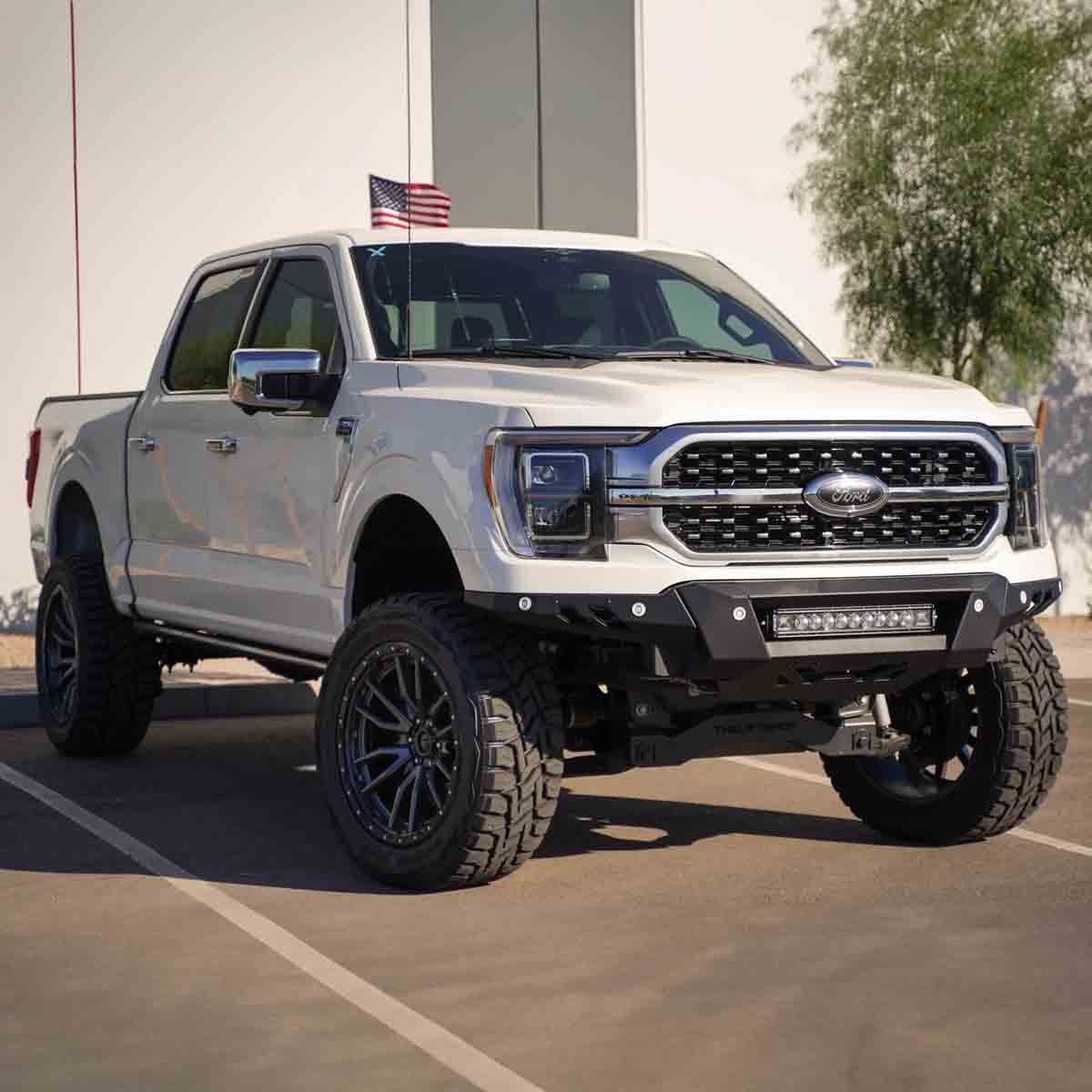 DEFENSA DELANTERA BLACK LABEL PARA FORD F-150 2021 - 2023