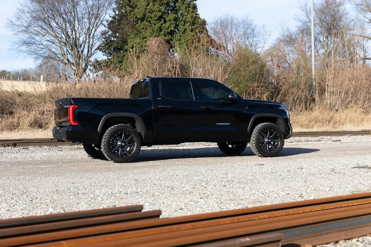 KIT DE NIVELACION 1.75" ROUGH COUNTRY PARA TOYOTA TUNDRA 2WD/4WD 2022 - 2024