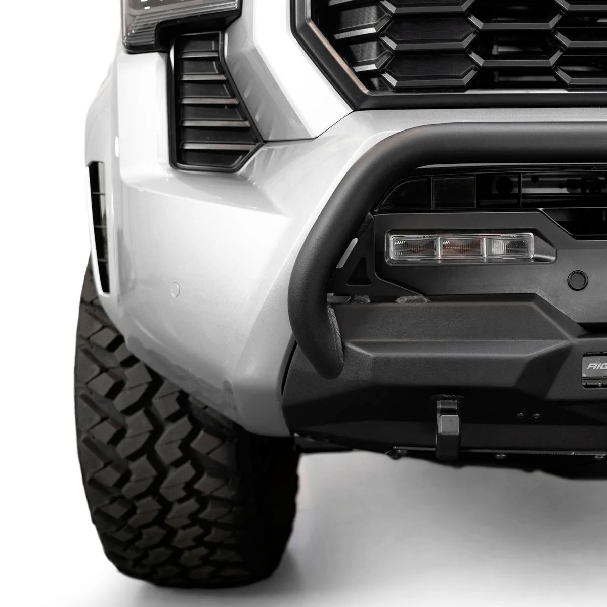 DEFENSA DELANTERA MONTAJE CENTRAL PARA WINCH PARA TOYOTA TACOMA 2024+