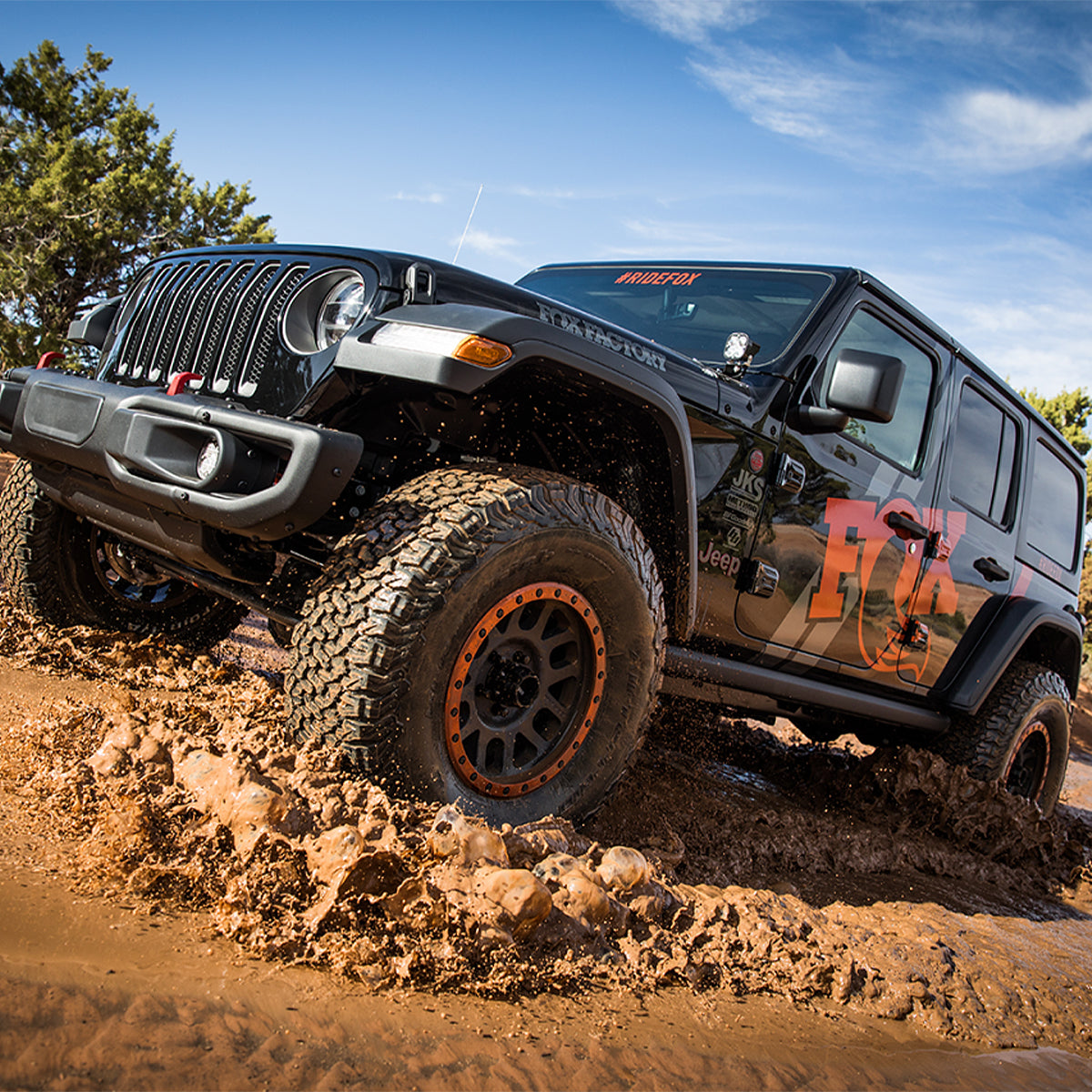 ESTABILIZADOR DE DIRECCIÓN FOX FACTORY RACE SERIES ATS PARA JEEP WRANGLER JL 2018 - 2023 Y GLADIADOR JT 2020 - 2023