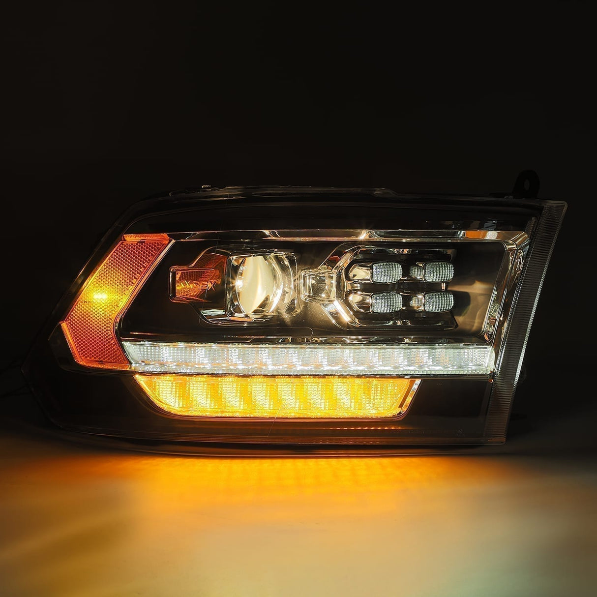 FAROS DELANTEROS PRO-SERIES ALPHAREX PARA DODGE RAM 1500 2009 - 2018