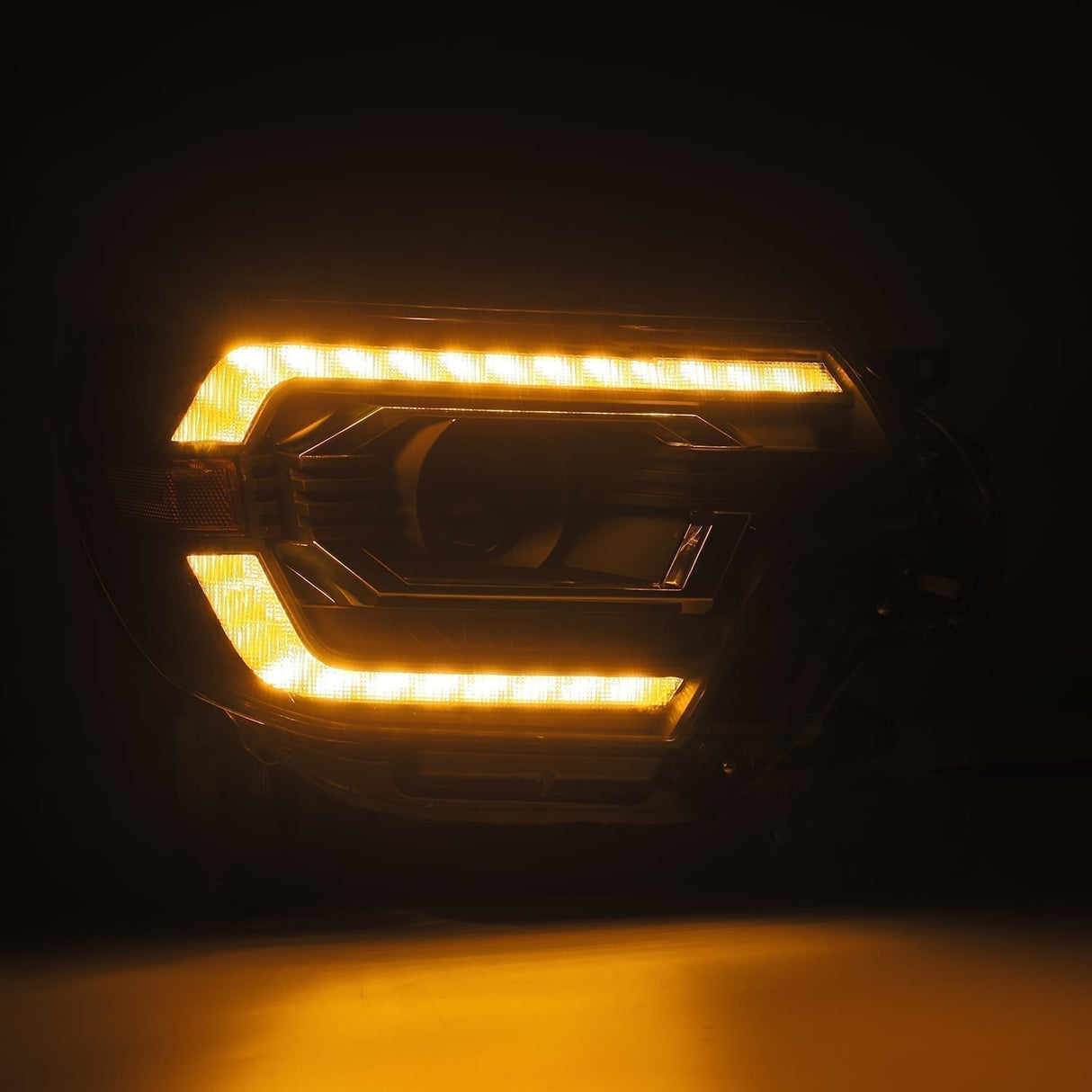 FAROS PRINCIPALES ALPHAREX PRO SERIES PARA TOYOTA TACOMA 2012 - 2015