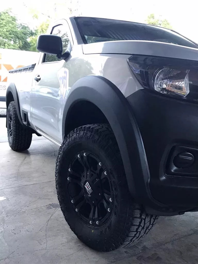 KIT DE ELEVACION PARA NISSAN NP300 FRONTIER 2016 A 2020 CALZAS DIESEL