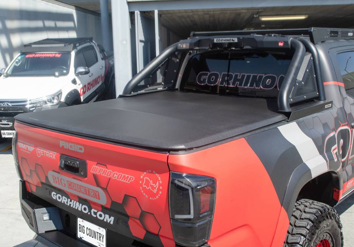 TAPA PARA BATEA DE LONA BIG COUNTRY PARA TACOMA 2016-2023 DOBLE CABINA