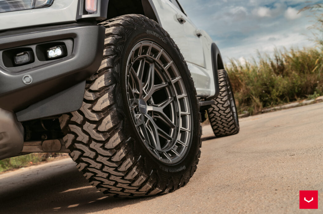 RINES VOSSEN 17X9 6X139.7 CB106.1 ET0 HFX-1 MATTE GUNMETAL