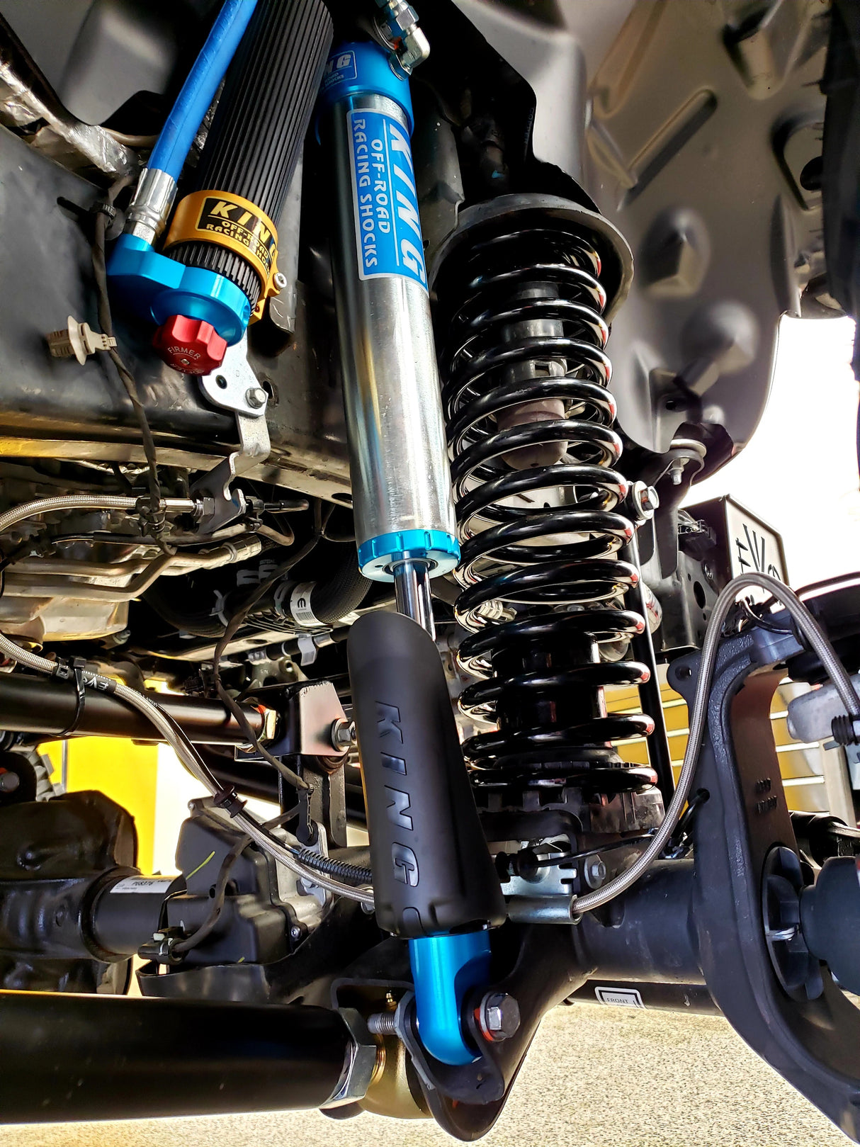 Kit de elevación EVO de 4.5'' para Jeep Wrangler JL/JLU Sistema Enforcer/Amortiguadores King 2.0 Barras estabilizadoras