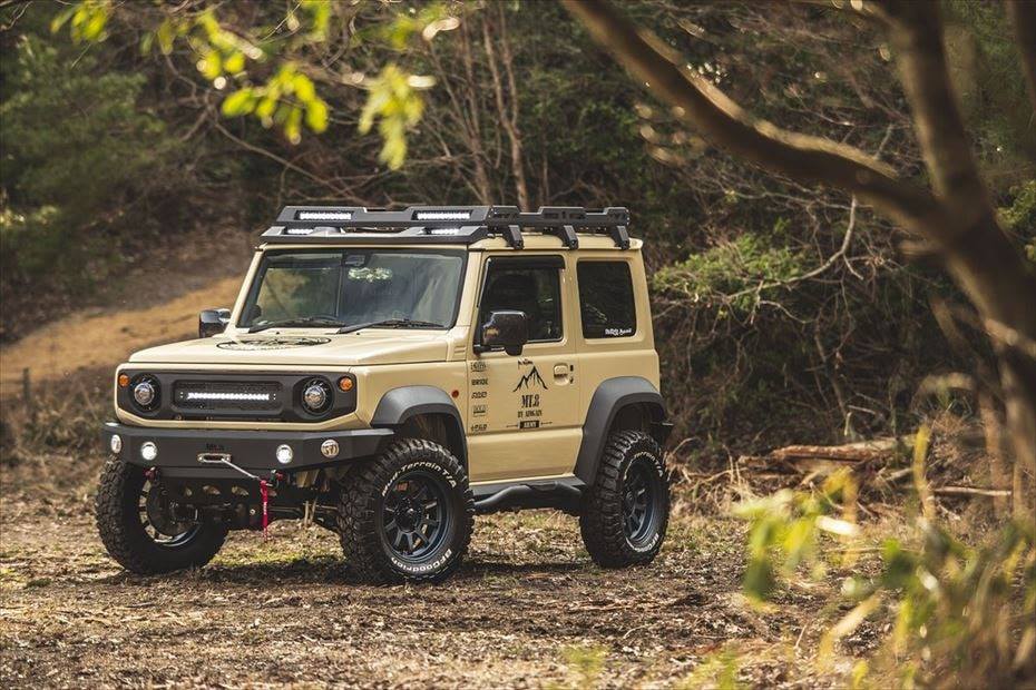 PARRILLA CON BARRA LED OFF ROAD PARA SUZUKI JIMNY 2020 - 2024