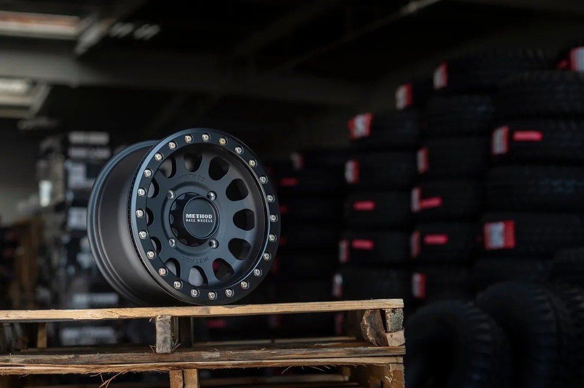 RINES METHOD 15X7 4X136 CB106 MR401 UTV BEADLOCK MATTE BLACK