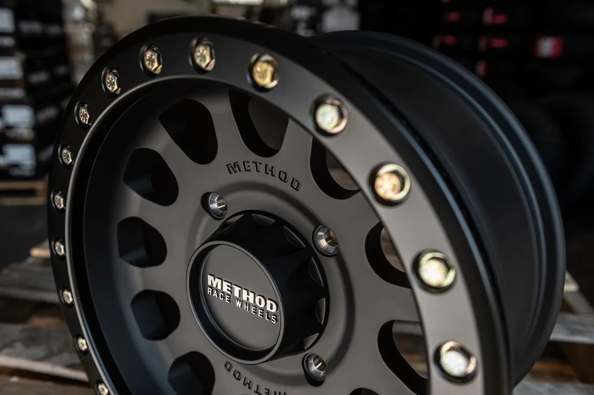 RINES METHOD 15X7 4X136 CB106 MR401 UTV BEADLOCK MATTE BLACK