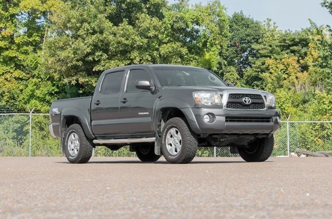 KIT DE NIVELACIÓN 2" ROUGH COUNTRY PARA TOYOTA TACOMA 2WD 4WD 2005 - 2023