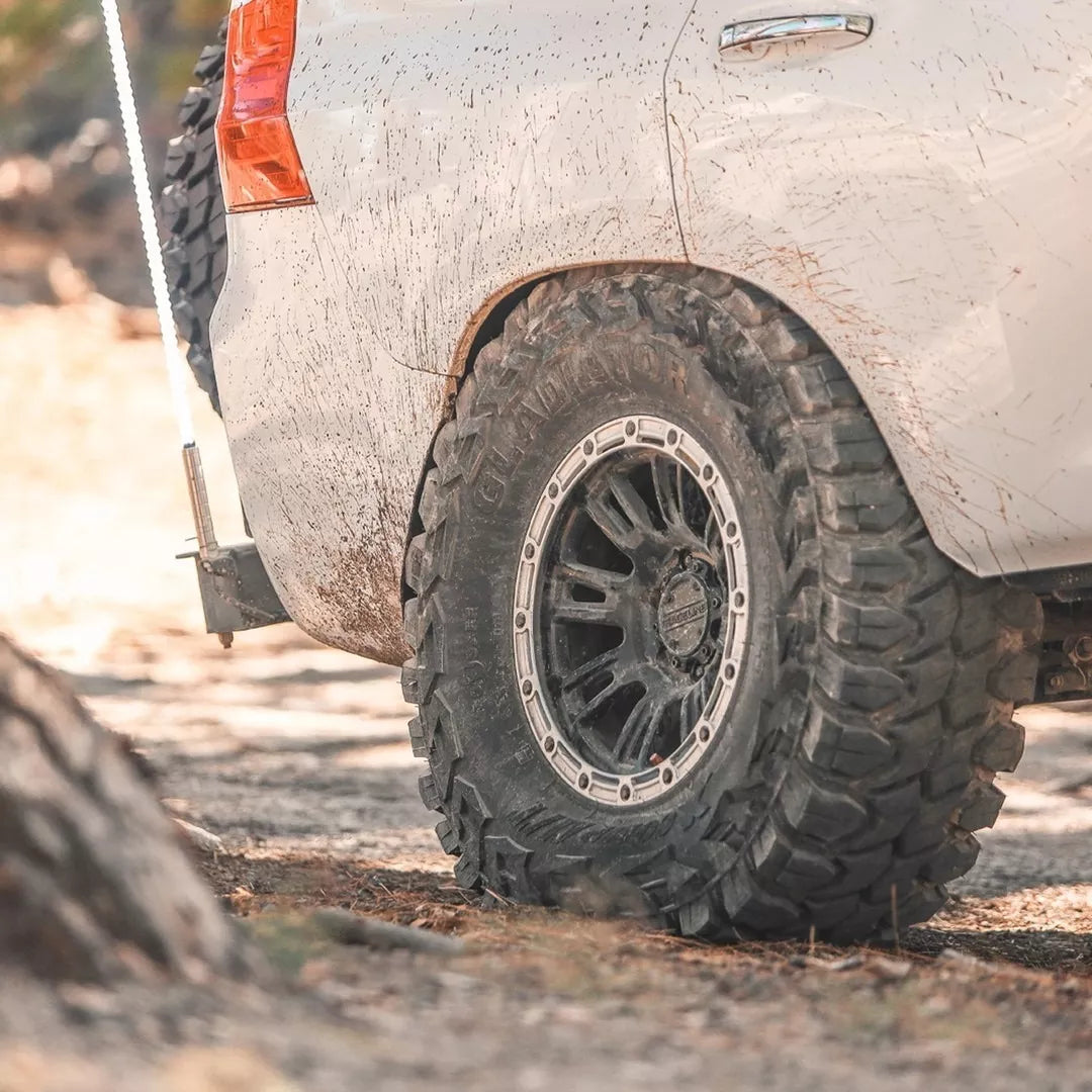 RINES RACELINE 956BS COMPASS 17X8.5 5X127 CB ET-12 SATIN BLACK W/SILVER RING