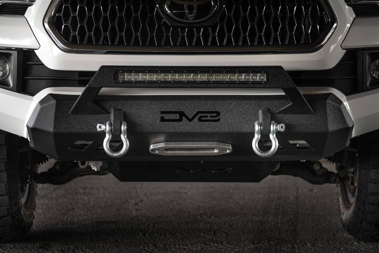 DEFENSA DELANTERA DV8 PARA TOYOTA TACOMA 2016 - 2023
