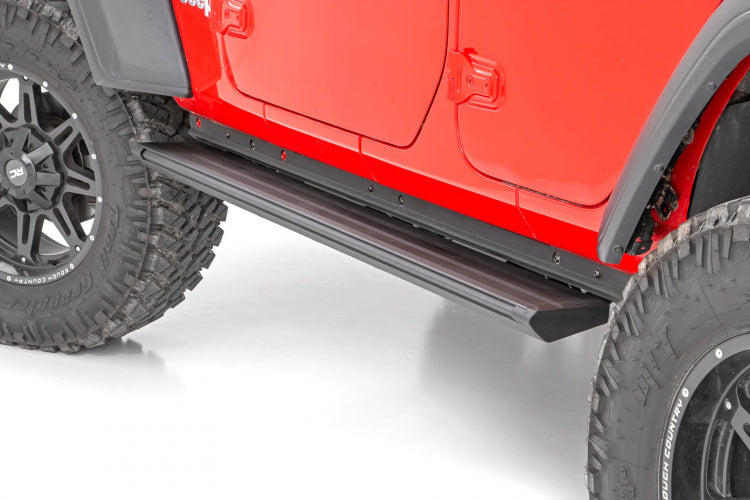 ESTRIBOS ROUGH COUNTRY PARA JEEP WRANGLER 4 PUERTAS JL 2018 - 2024