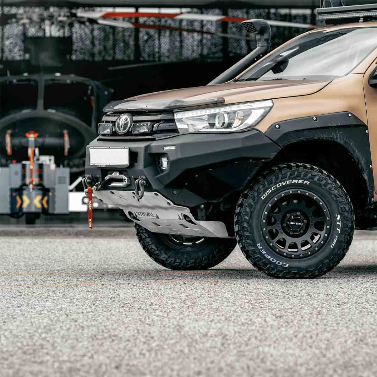 DEFENSA DELANTERA DE ALUMINIO RIVAL PARA TOYOTA HILUX REVO 2015 - 2021