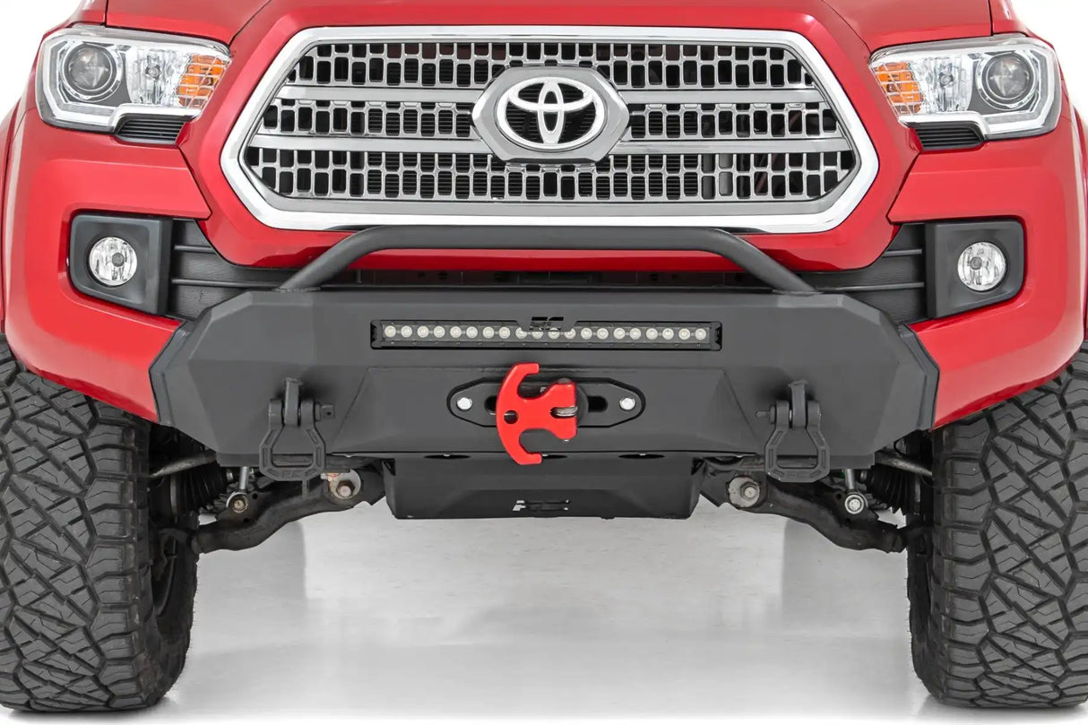 DEFENSA DELANTERA ROUGH COUNTRY PARA TOYOTA TACOMA 2WD/4WD 2016 - 2023