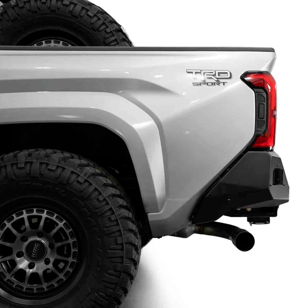 DEFENSA TRASERA STEALTH PARA TOYOTA TACOMA 2024+