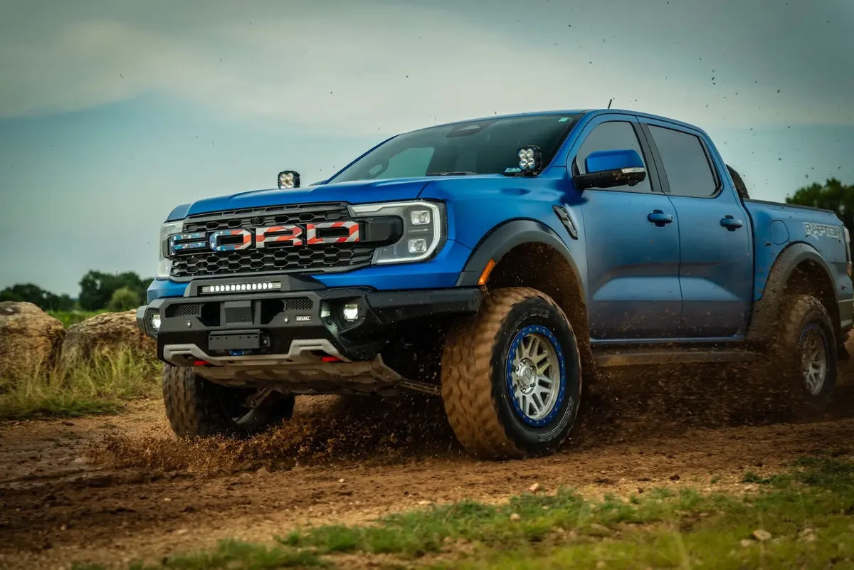 DEFENSA DELANTERA DE ALUMINIO CON PORTA WINCH RIVAL OFF ROAD SIN LED PARA RANGER RAPTOR 2022-2026
