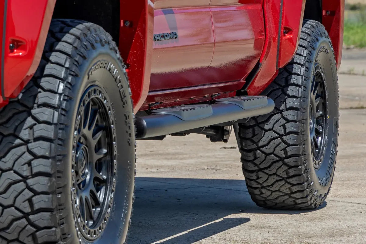 Estribos Rough Country Para Tacoma 2024-2025 2wd 4wd Negro