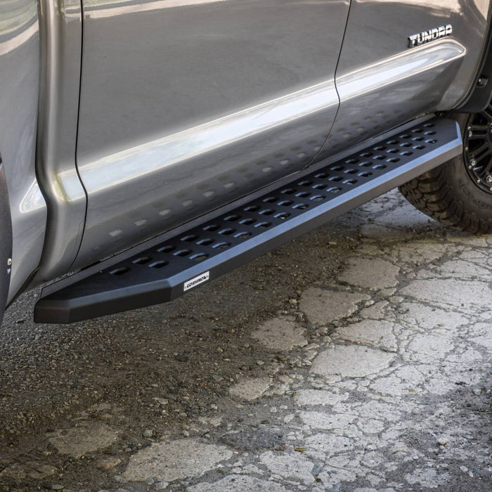 ESTRIBOS RB20 CON KIT DE SOPORTES DE MONTAJE PARA FORD RANGER 2019 A 2024