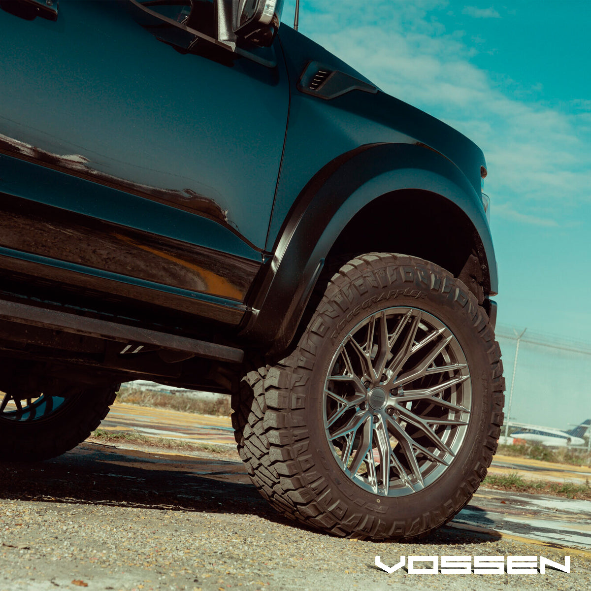 RIN VOSSEN 17X9 - 6X139.7 - ET0 - SUPER DEEP - 106.1 - HYPER GUNMETAL