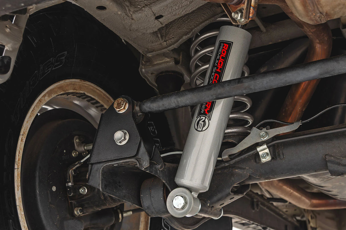 Kit De Suspensión 2 Pulgadas Rough Country Para Suzuki Jimny 4WD 3 Puertas 2021-2025 | N3