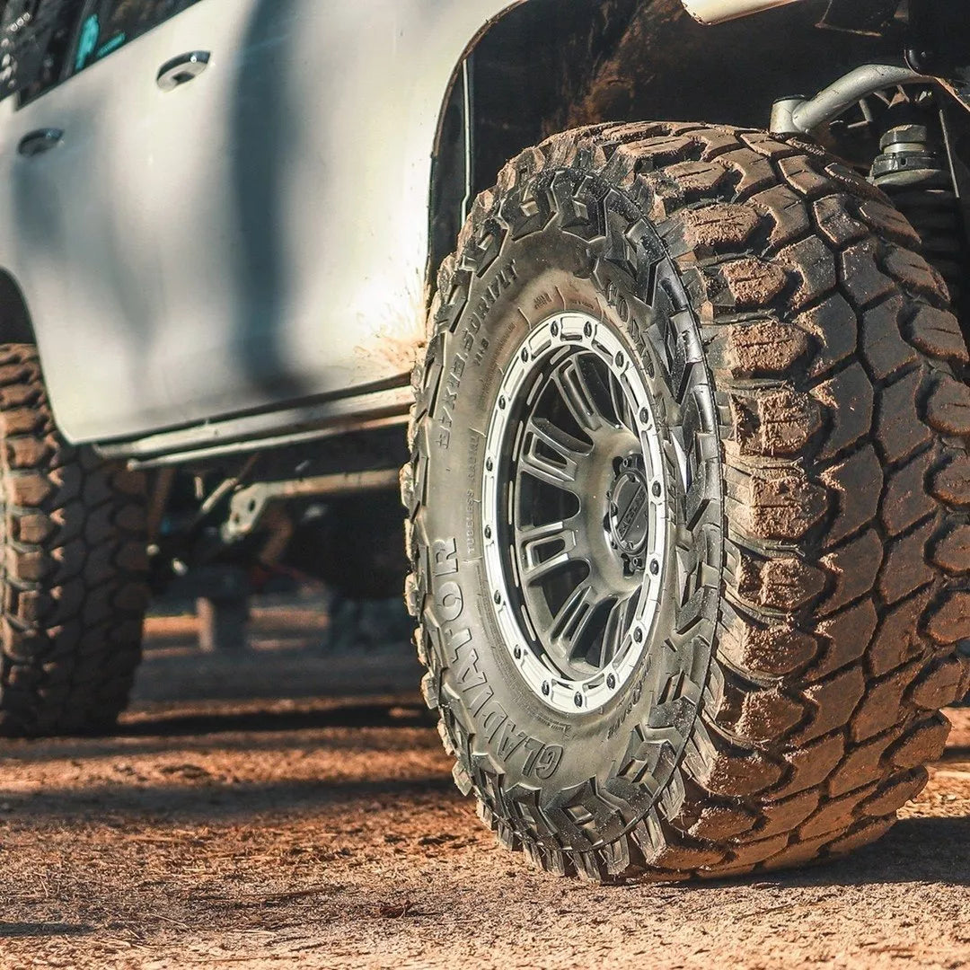 RINES RACELINE 956BS COMPASS 17X8.5 5X127 CB ET-12 SATIN BLACK W/SILVER RING